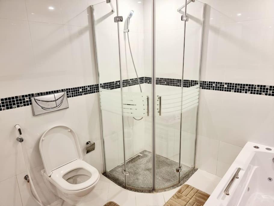 Three Bedroom Luxury *