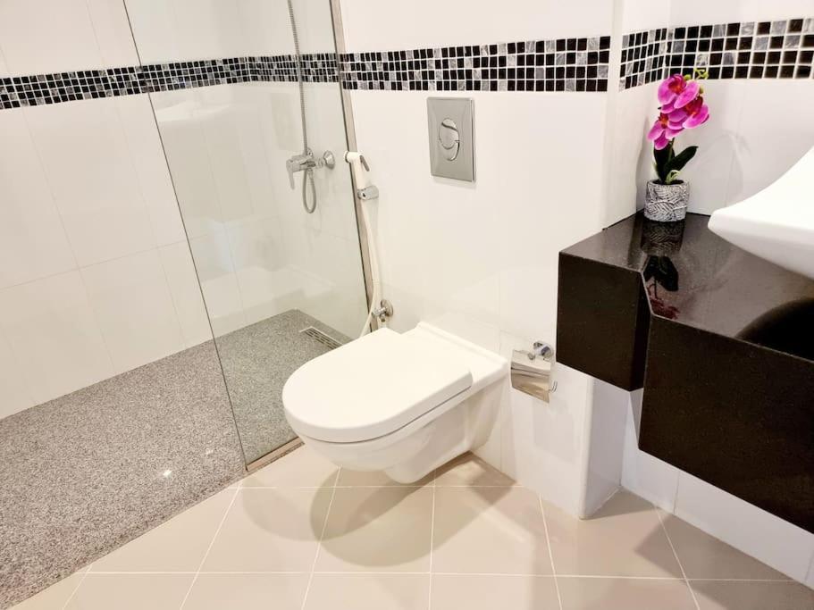 Three Bedroom Luxury * Manama