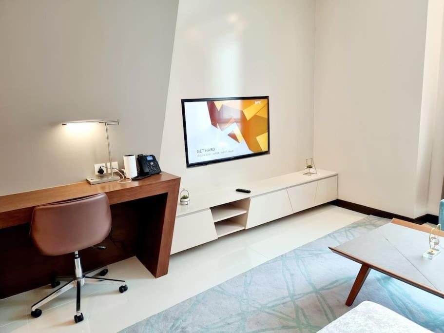 Three Bedroom Luxury * Manama